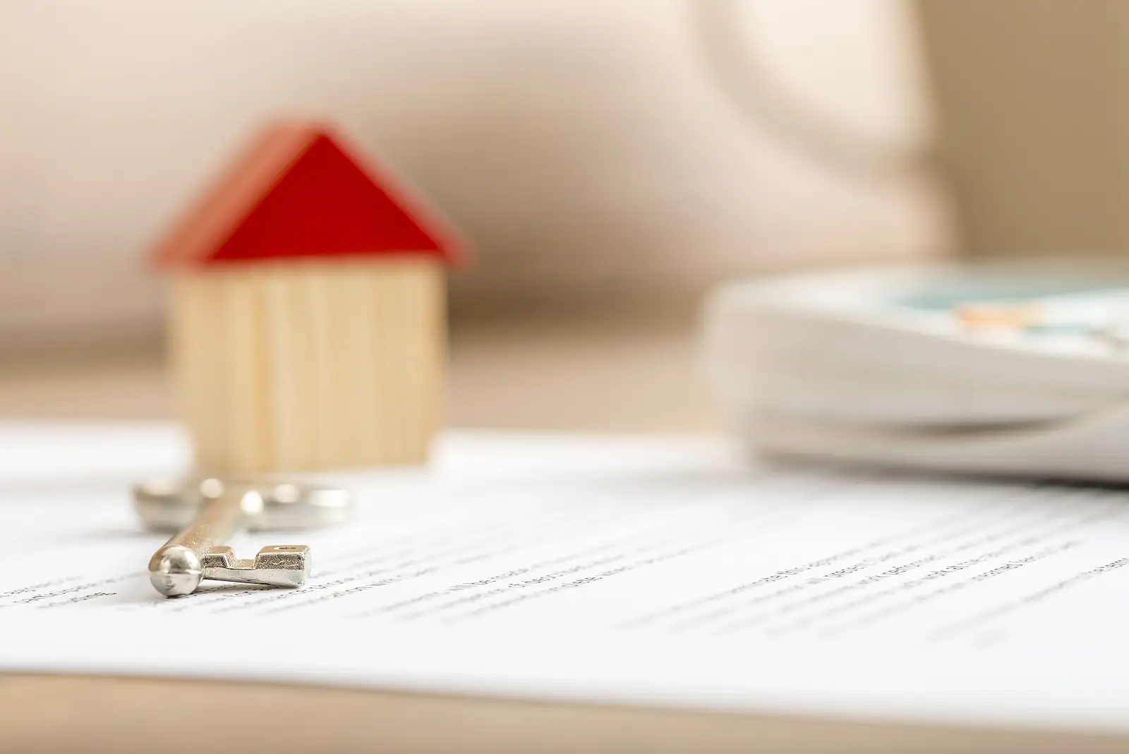 Short-Term vs. Long-Term Leases: Which is Better for Your Residential Rental Property?